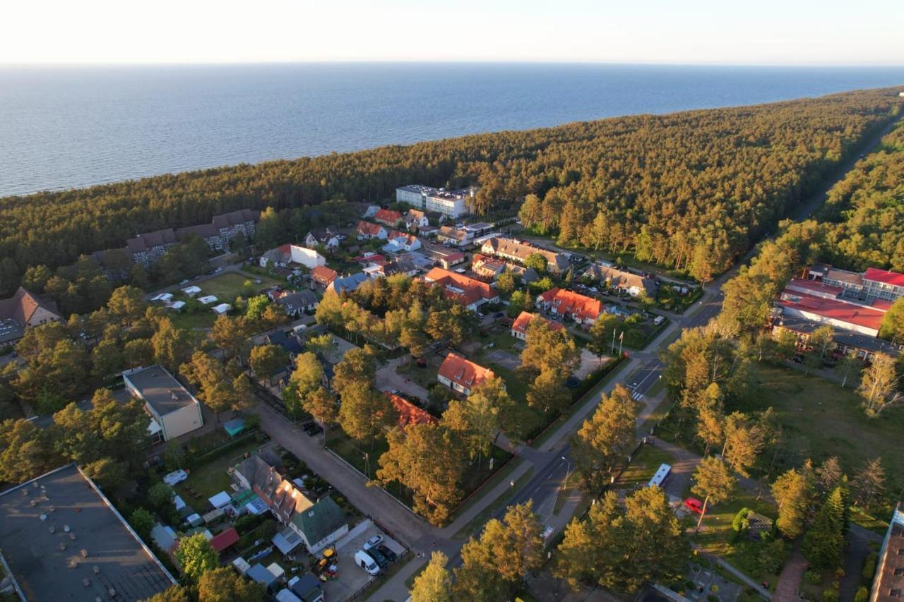 Osrodek Wypoczynkowy Merkury Mrzeżyno Exteriör bild